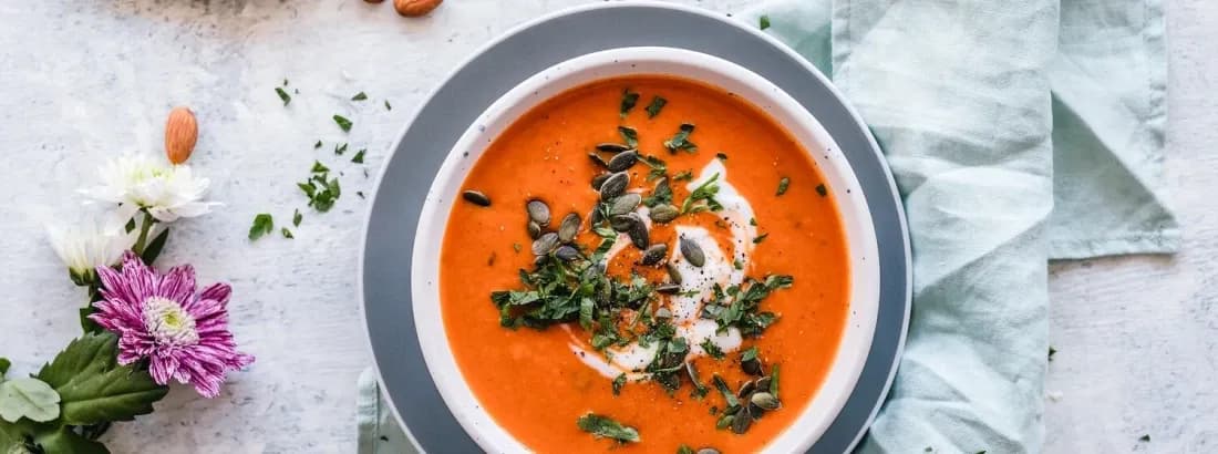 Skuteczne sposoby na zagęszczenie zupy pomidorowej bez problemów Skuteczne sposoby na zagęszczenie zupy pomidorowej bez problemów