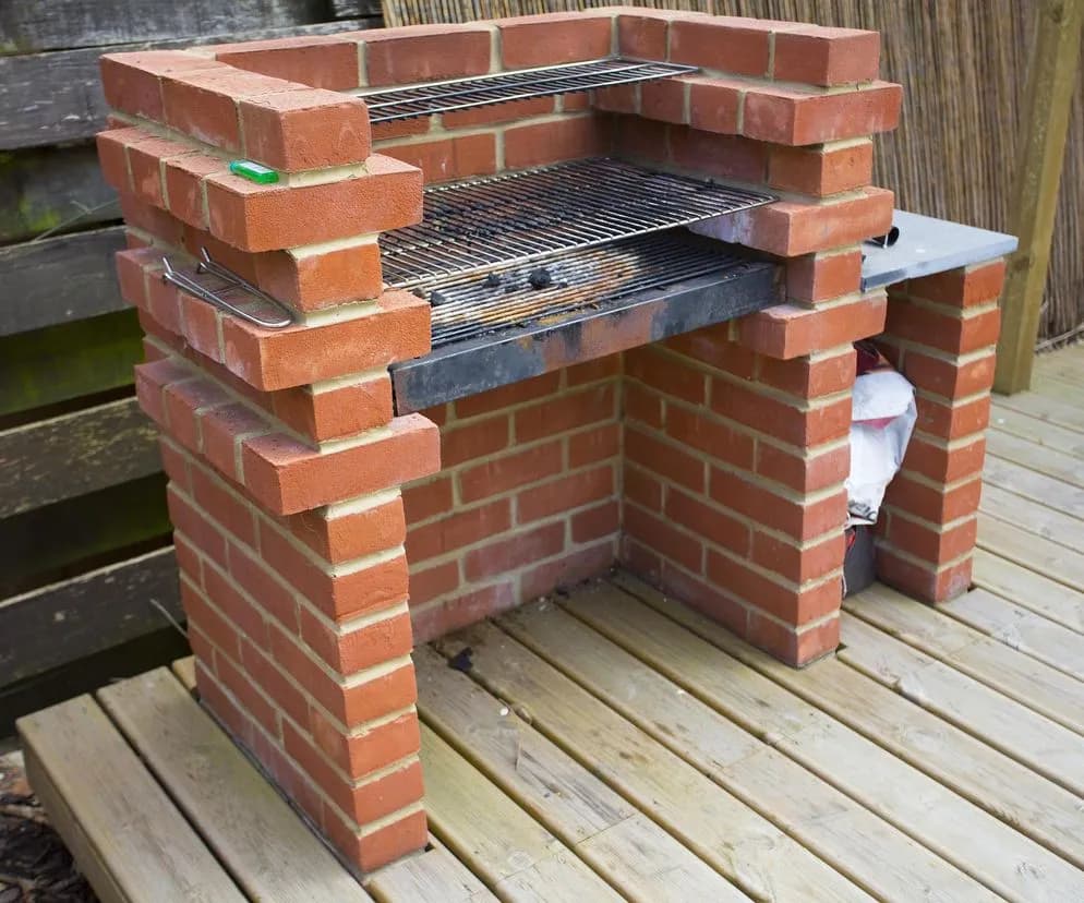 Jak łatwo zbudować grill ogrodowy - unikaj najczęstszych błędów