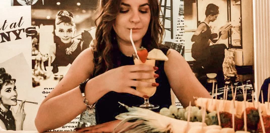 Najlepsze piosenki o drinku z pomarańczą, które musisz znać