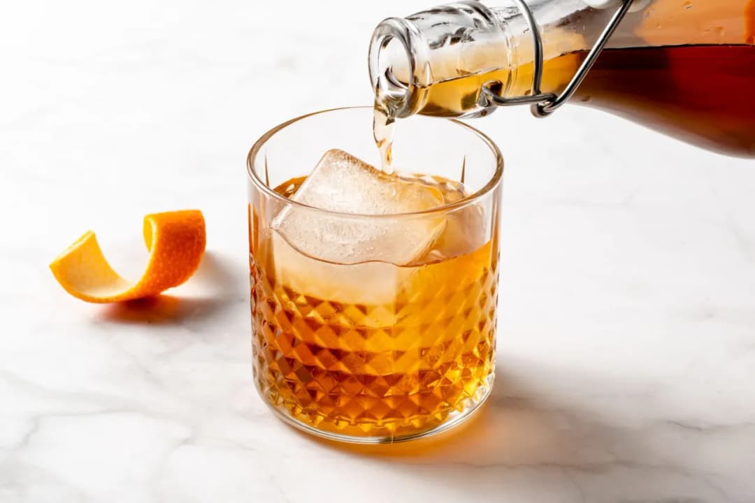 Amaretto jak pić: najlepsze sposoby i przepisy na drinki