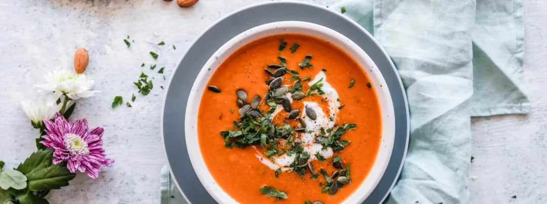 Skuteczne sposoby na zagęszczenie zupy pomidorowej bez problemów