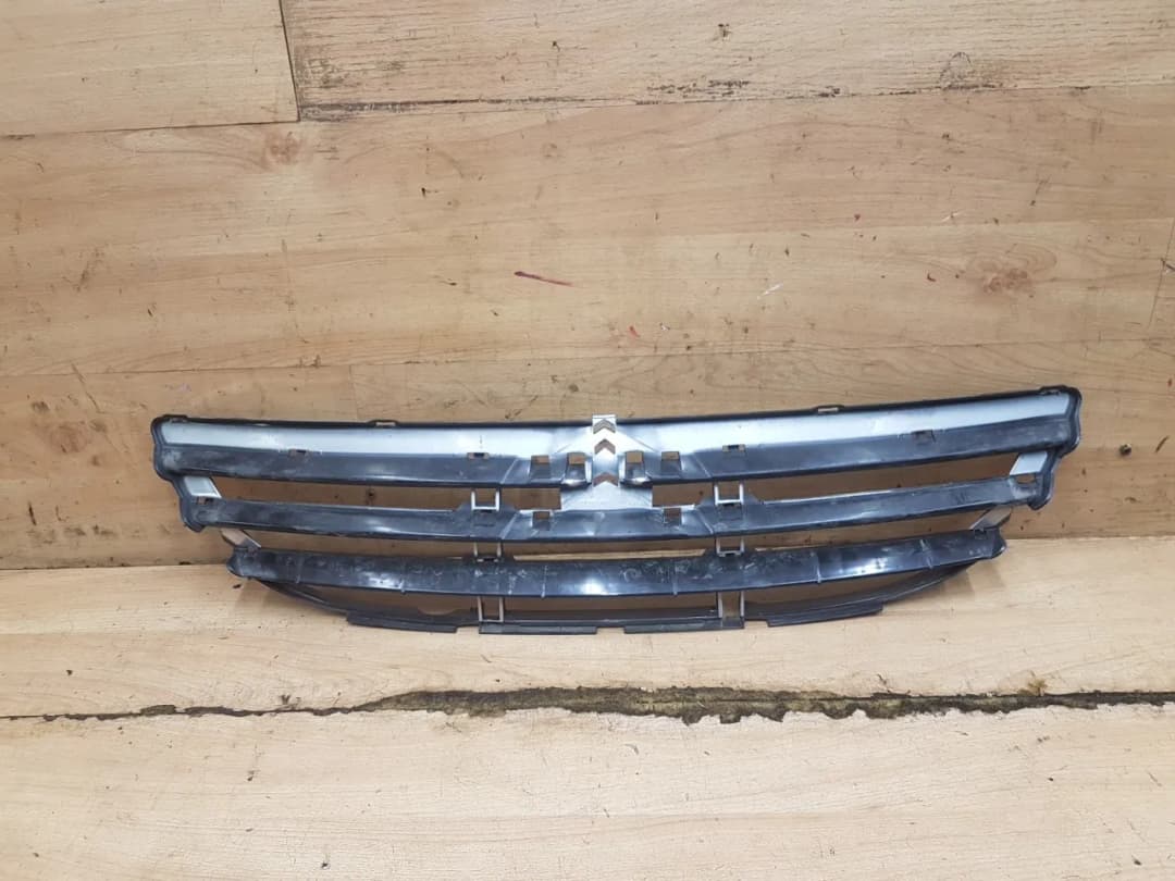 Grill Citroen C3 - Odkryj różne opcje i ceny części do Twojego auta