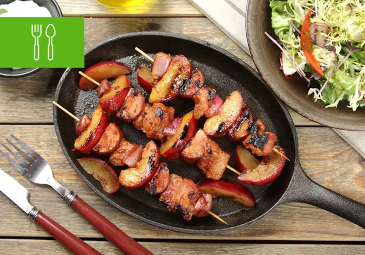 Najlepsze przepisy na kiełbasę na grilla, które zachwycą smakoszy